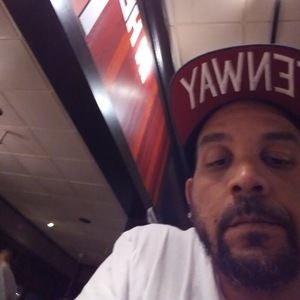 Meet your Posher, Carlos